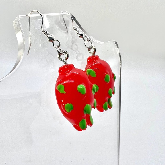Dragon Fruit Earrings - Fruit Earrings - Food Earrings - Quirky Earrings - Picture 3 of 8